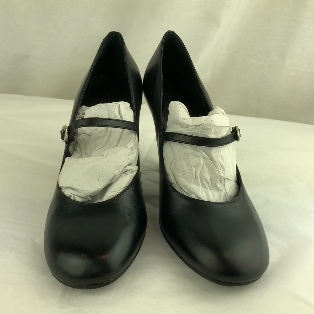 Alec Black genuine leather Marry Jane  7 1/2 M
